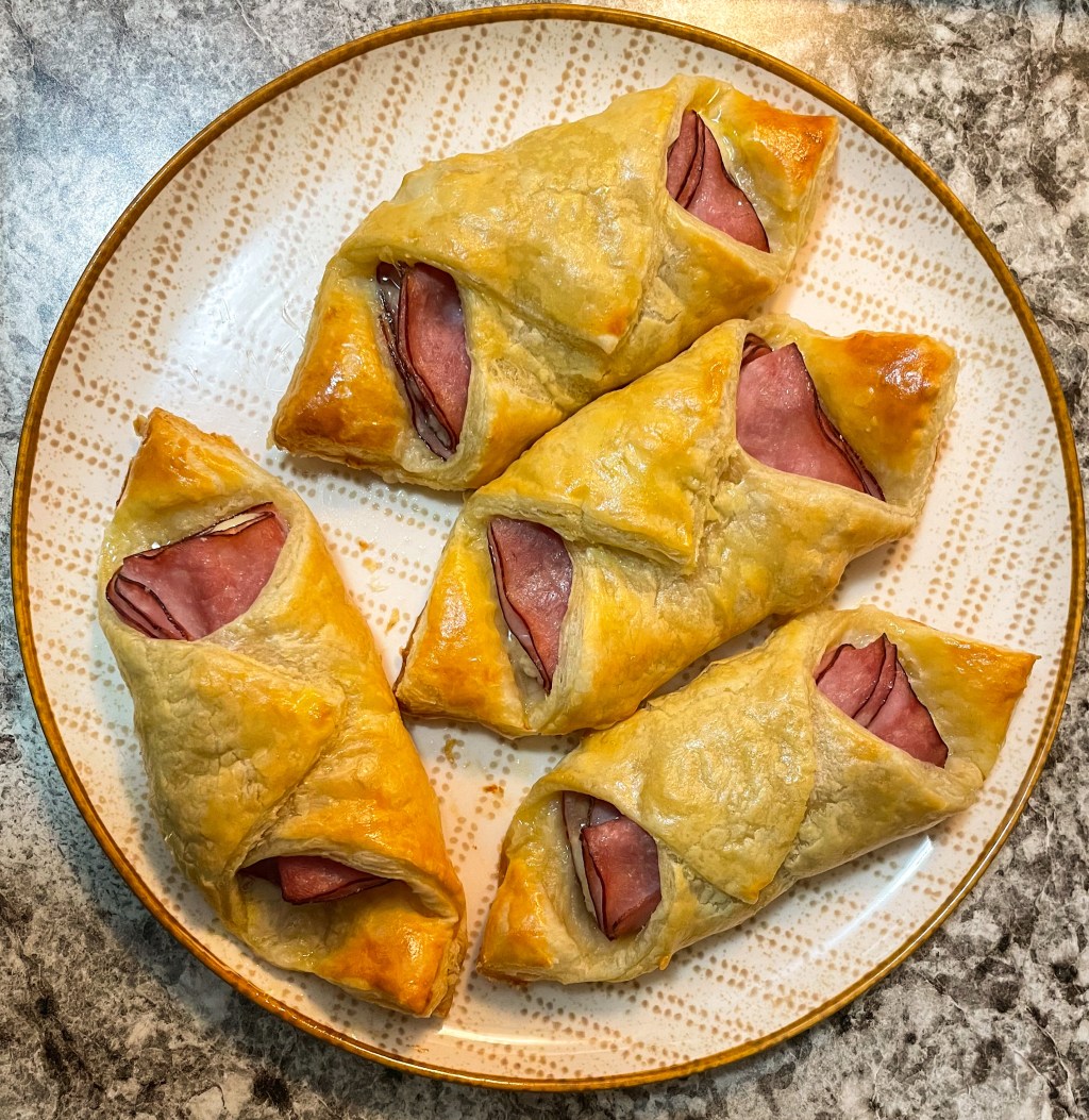 Ham and cheese&nbsp;pastry